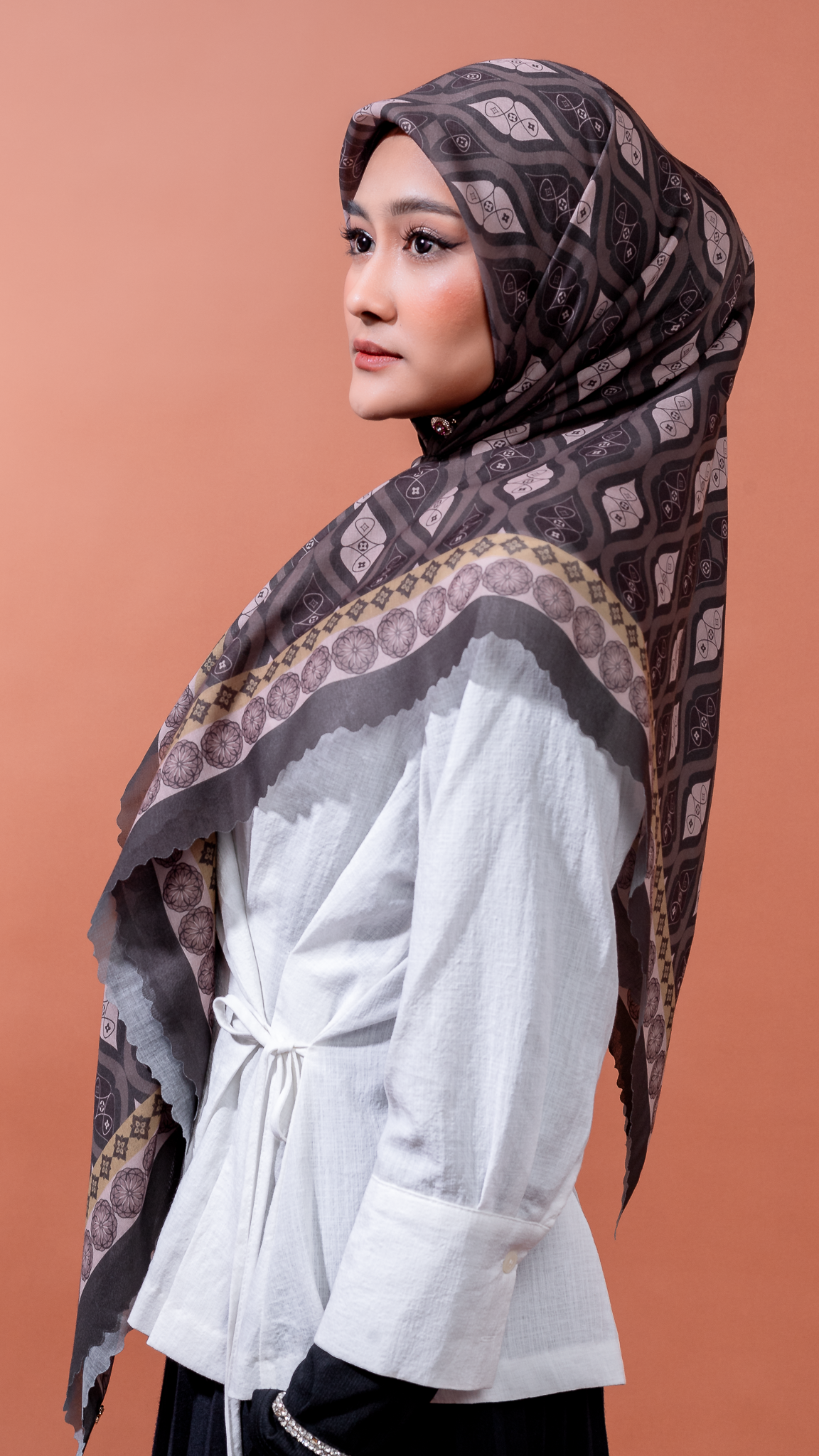 Srikandi Bawal with Laser Cut