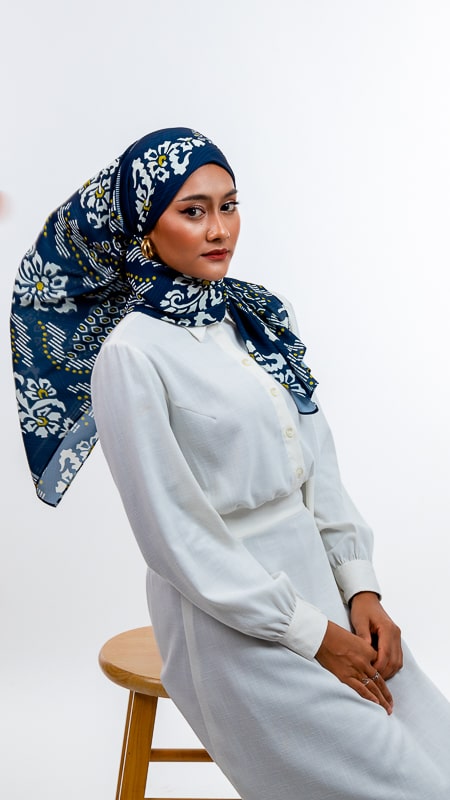 Victoria Shawl Series